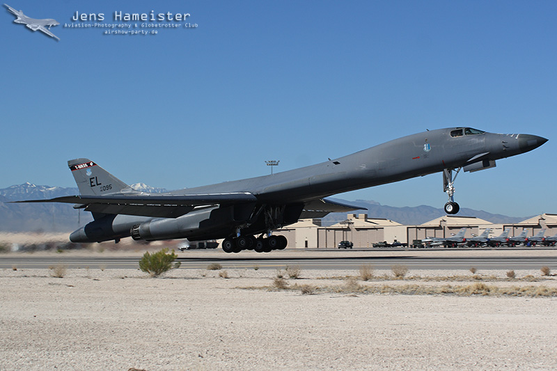 86-0095_EL_B1B_Start.jpg